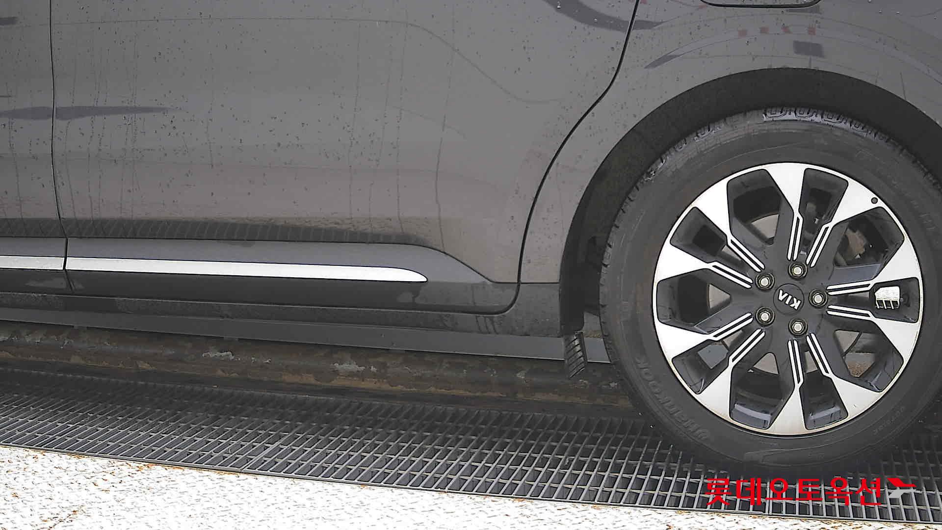 Kia Carnival id 3052549 из Кореи 22