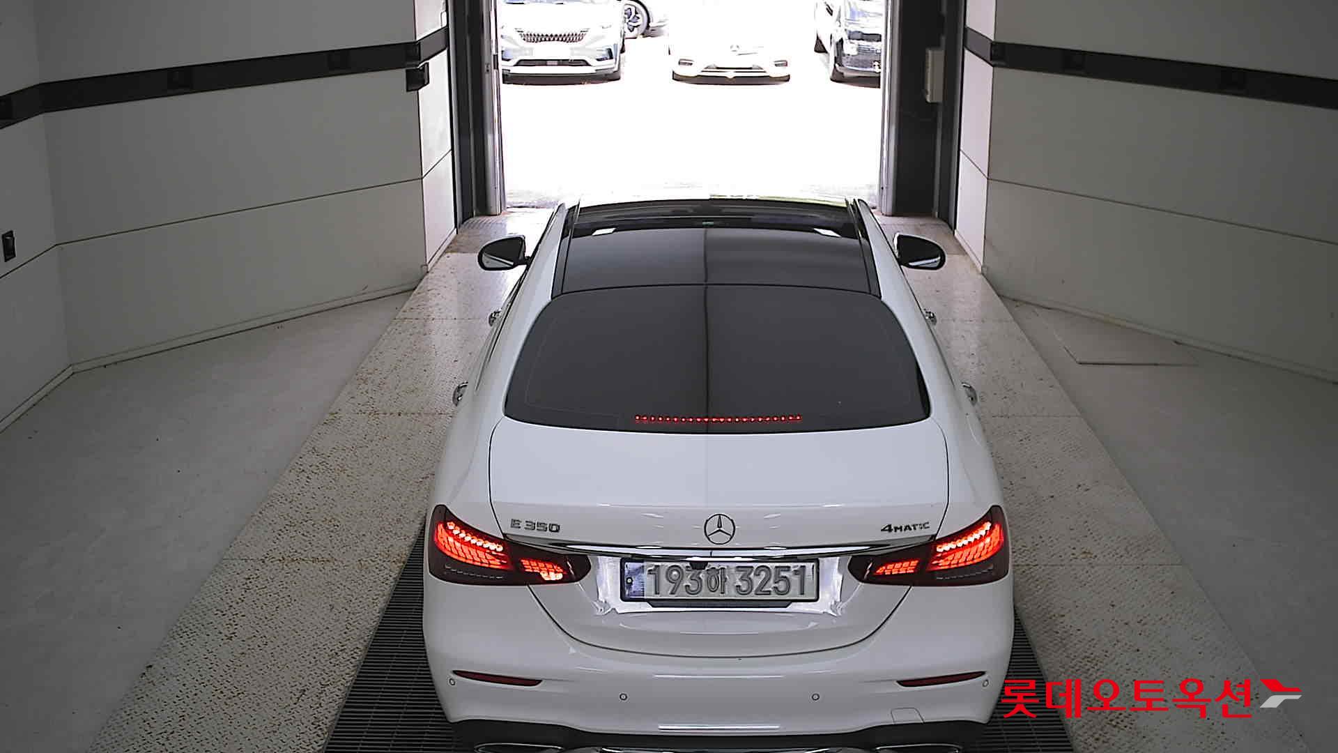 Mercedes-Benz Mercedes-Benz E350 4MATIC 2022 149-POLAR WHITE (BENZ) из Кореи, фото 5