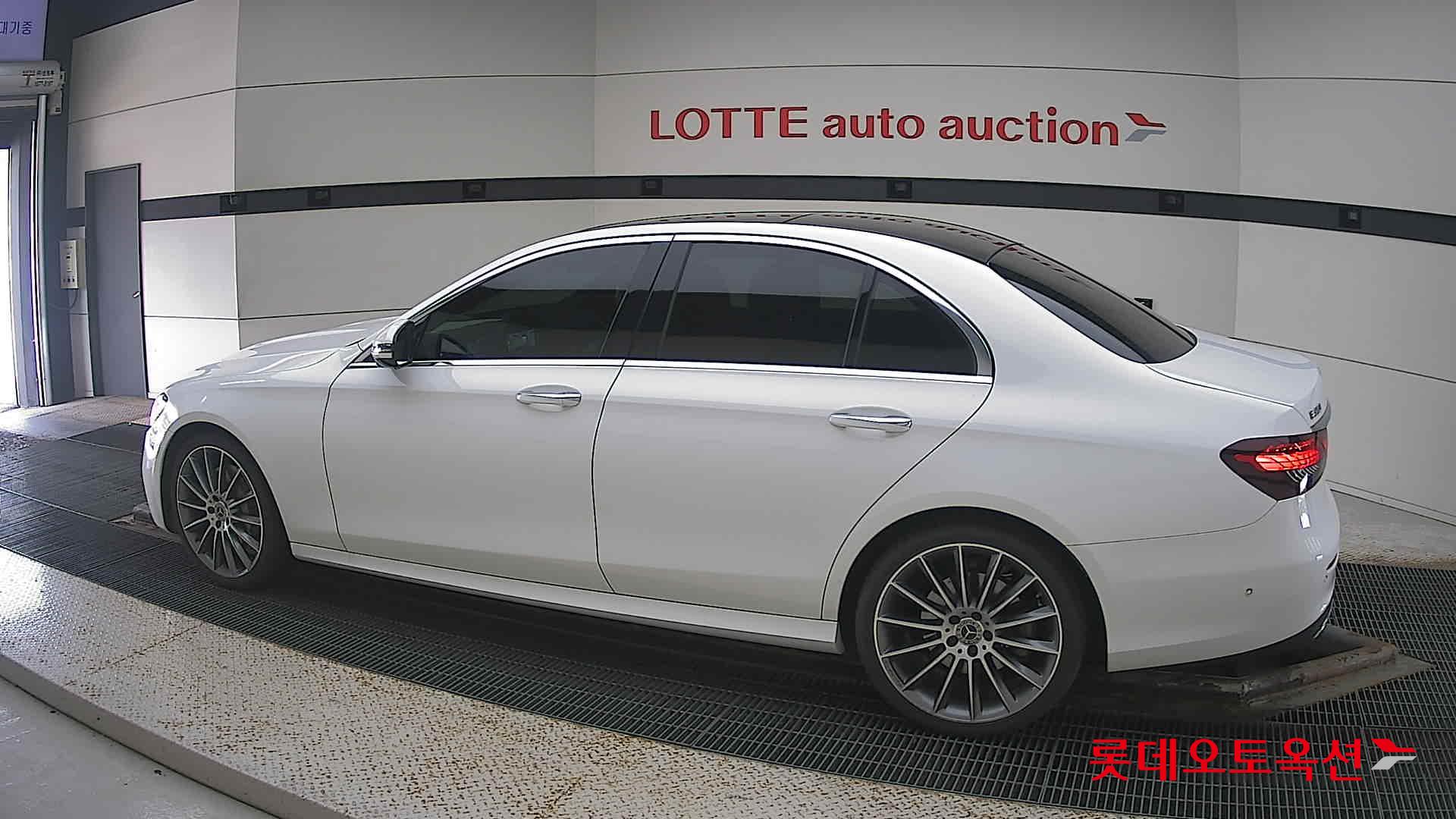 Mercedes-Benz Mercedes-Benz E350 4MATIC id 3052608 из Кореи 11