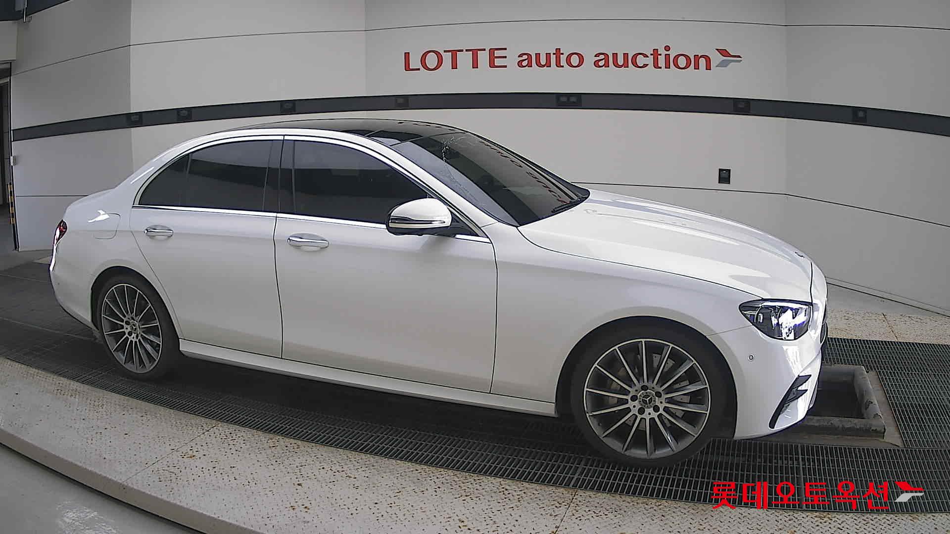 Mercedes-Benz Mercedes-Benz E350 4MATIC id 3052608 из Кореи 17