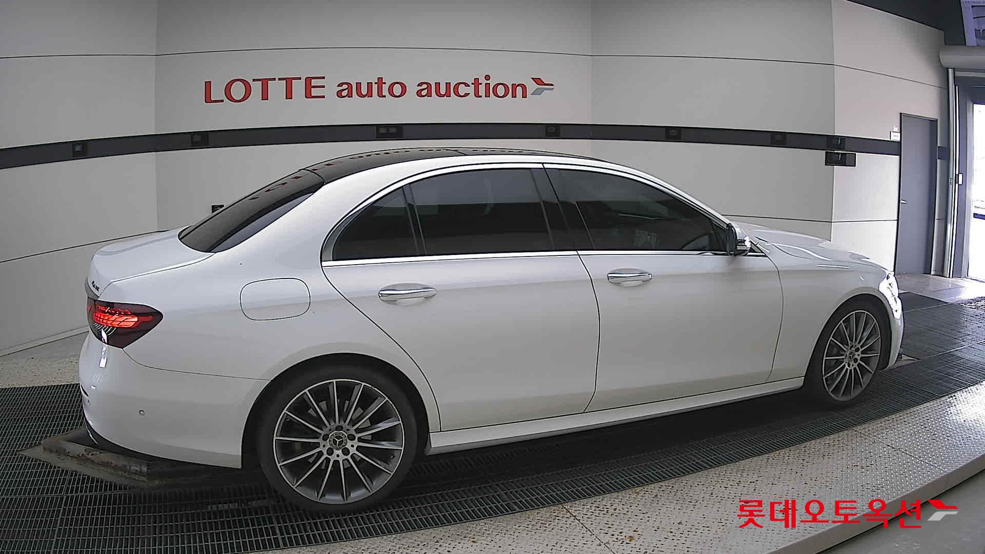 Mercedes-Benz Mercedes-Benz E350 4MATIC id 3052608 из Кореи 18