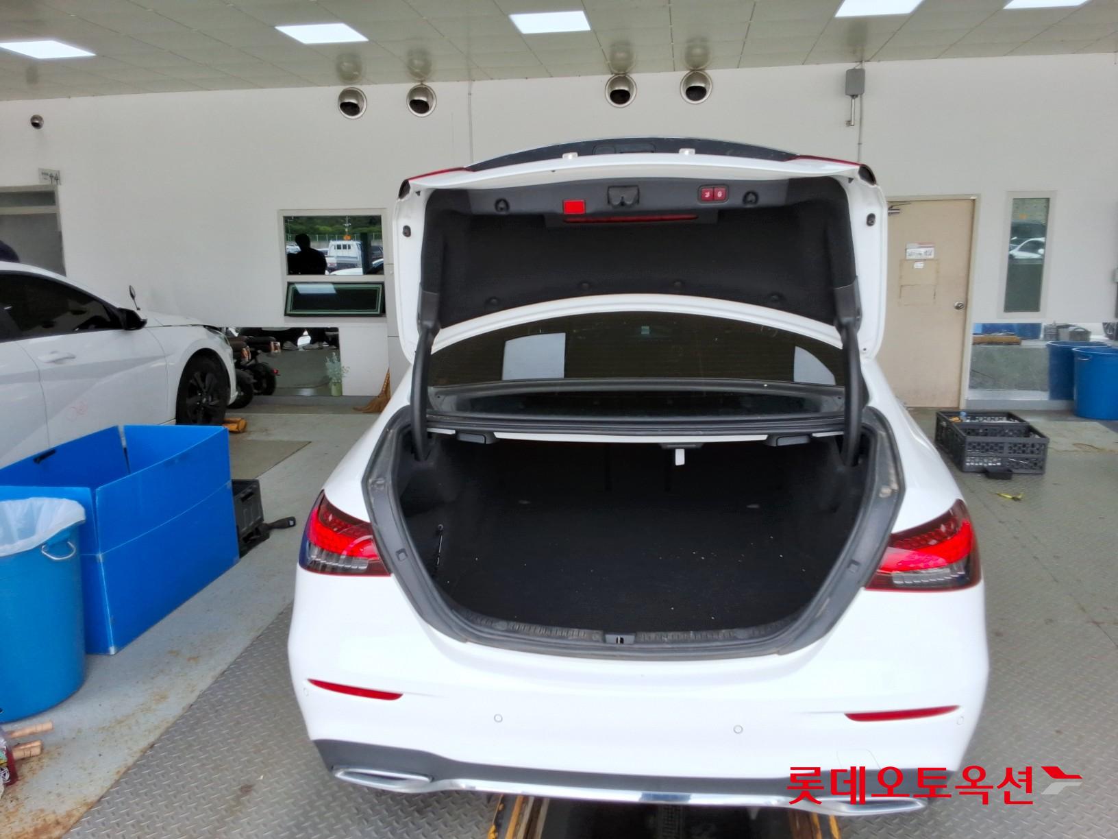 Mercedes-Benz Mercedes-Benz E350 4MATIC id 3052608 из Кореи 37