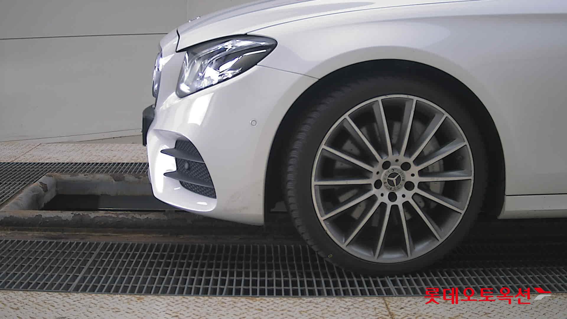 Mercedes-Benz Benz E350 4Matic id 3052609 из Кореи 21