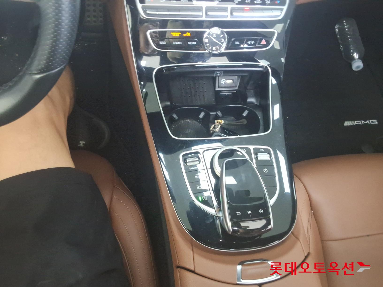 Mercedes-Benz Benz E350 4Matic id 3052609 из Кореи 31