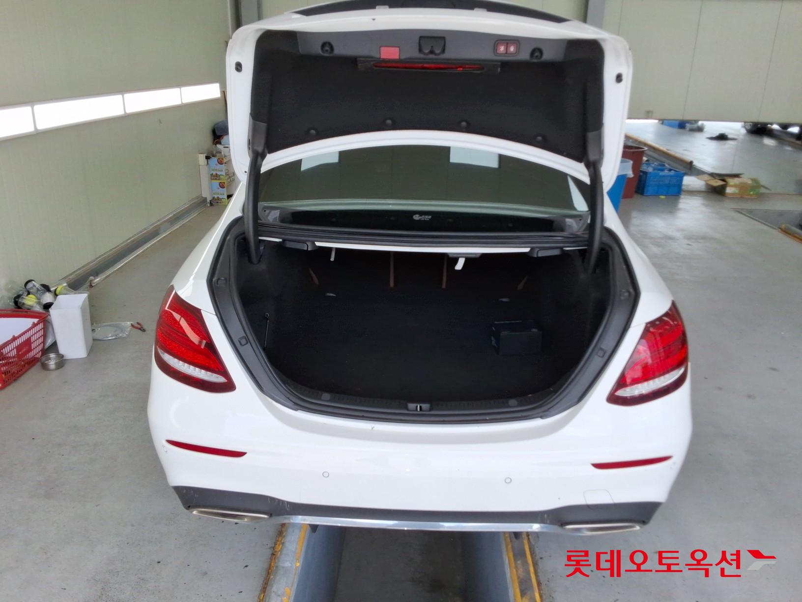 Mercedes-Benz Benz E350 4Matic id 3052609 из Кореи 37