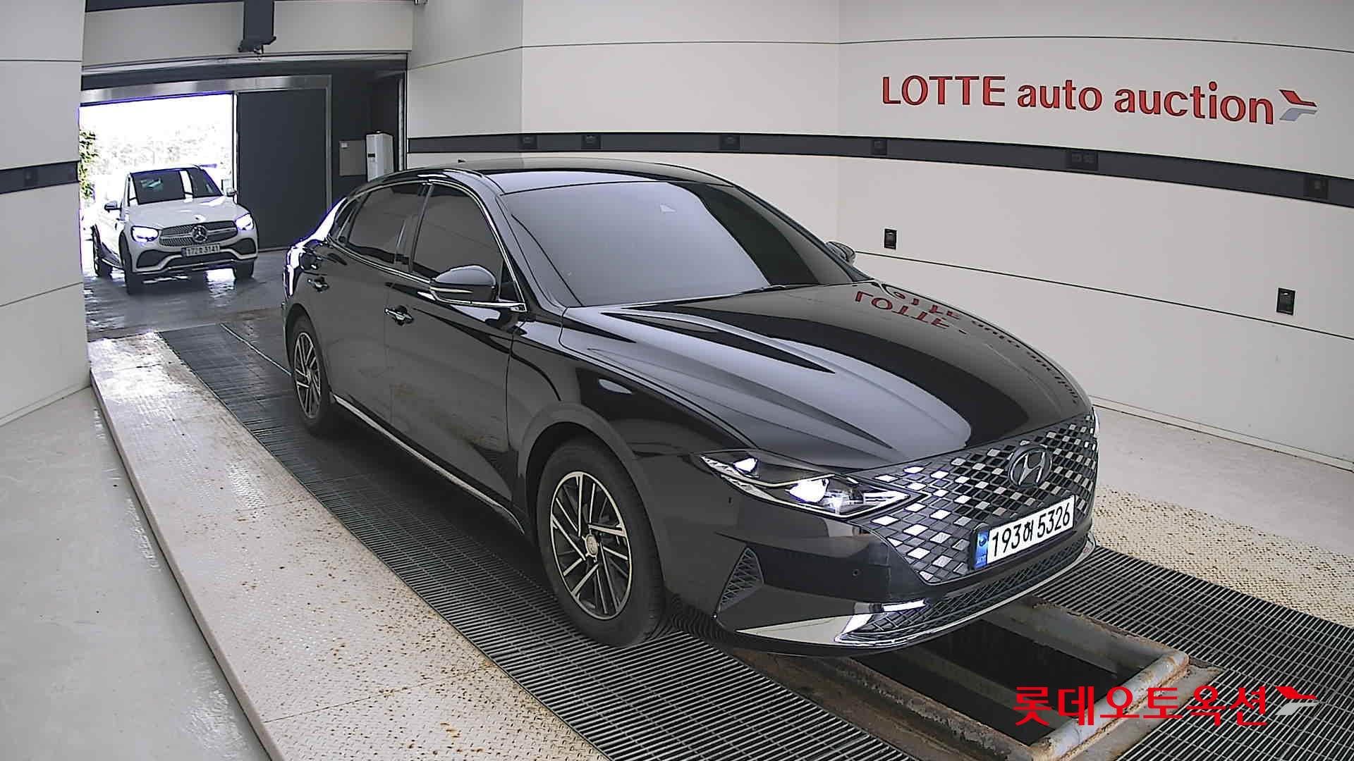 Hyundai Grandeur 2023 Abyss Black Pearl из Кореи, фото 2