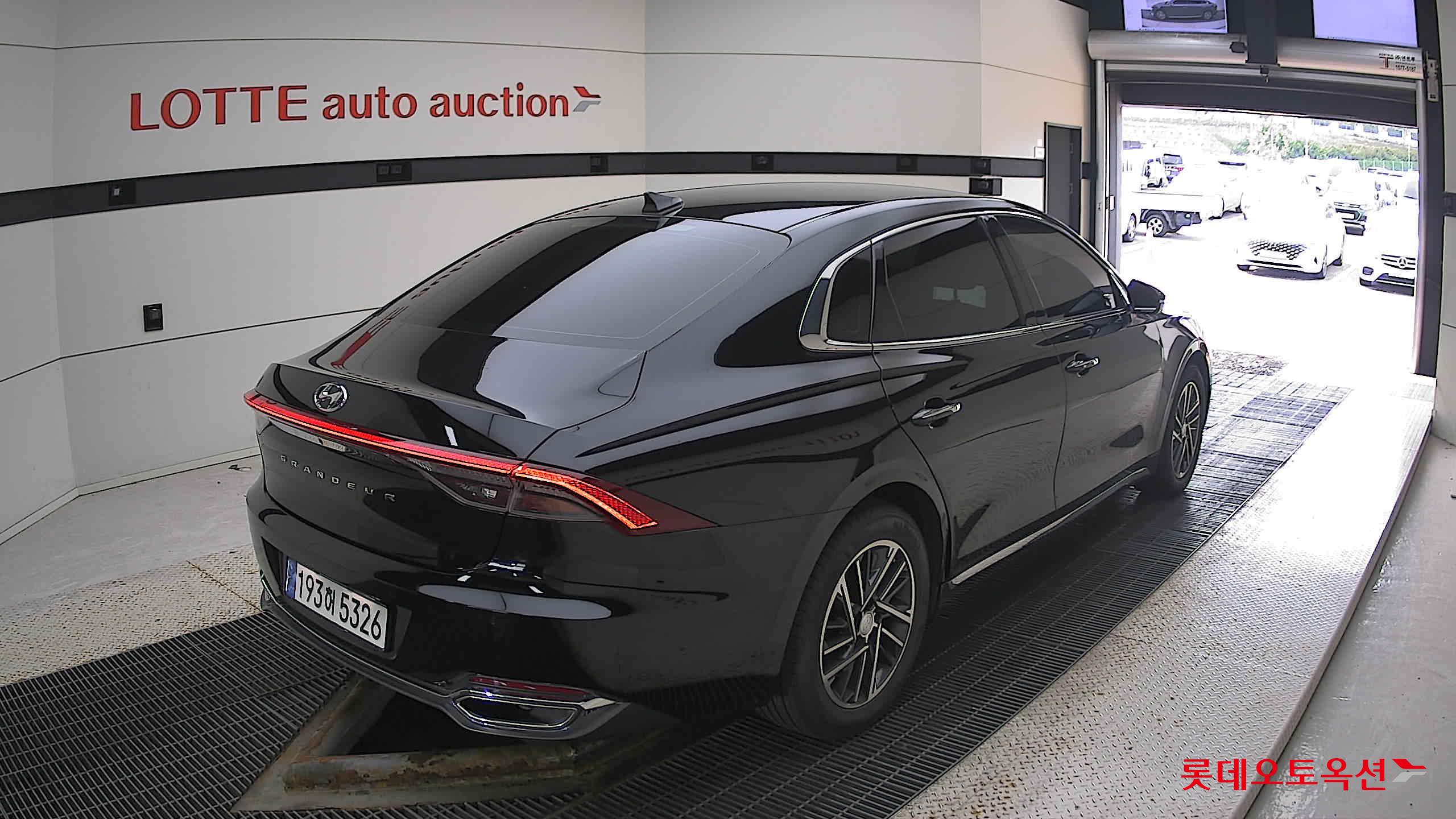 Hyundai Grandeur 2023 Abyss Black Pearl из Кореи, фото 4