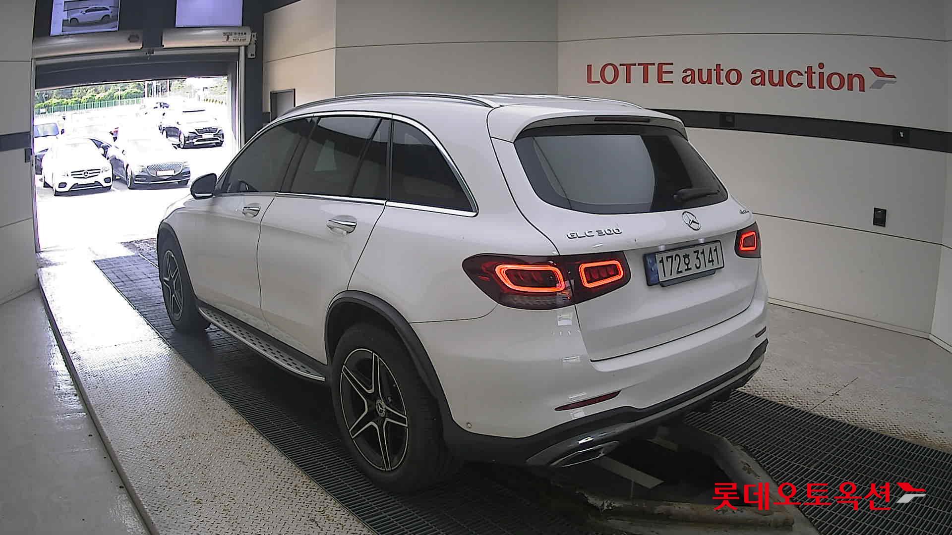 Mercedes-Benz Mercedes-Benz GLC300 4MATIC 2022 149-POLAR WHITE (BENZ) из Кореи, фото 6