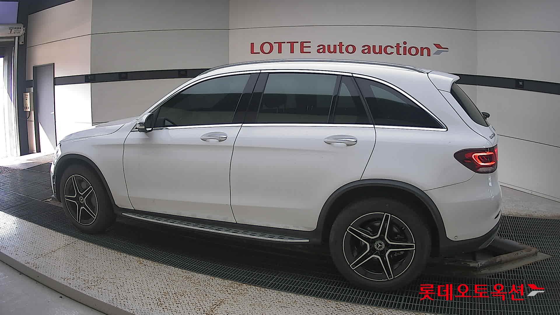 Mercedes-Benz Mercedes-Benz GLC300 4MATIC id 3062822 из Кореи 11