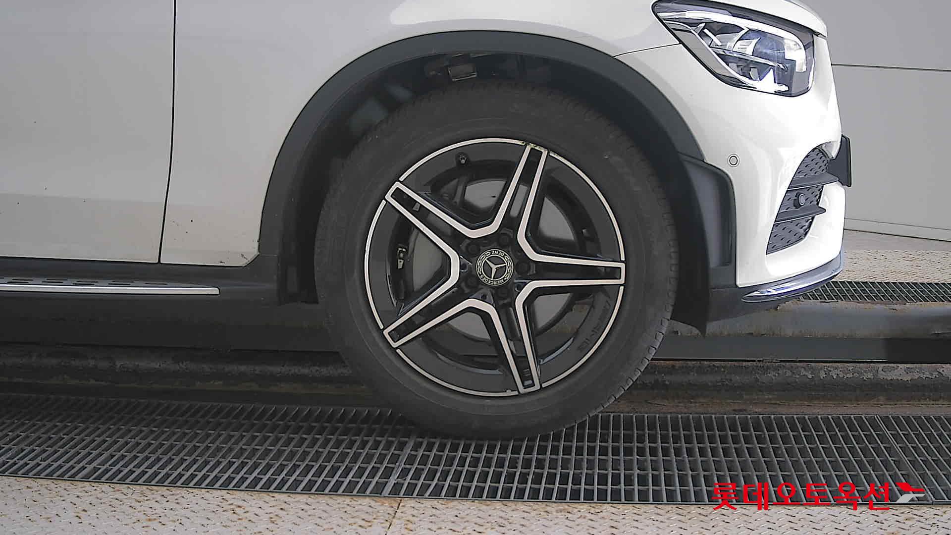 Mercedes-Benz Mercedes-Benz GLC300 4MATIC id 3062822 из Кореи 23