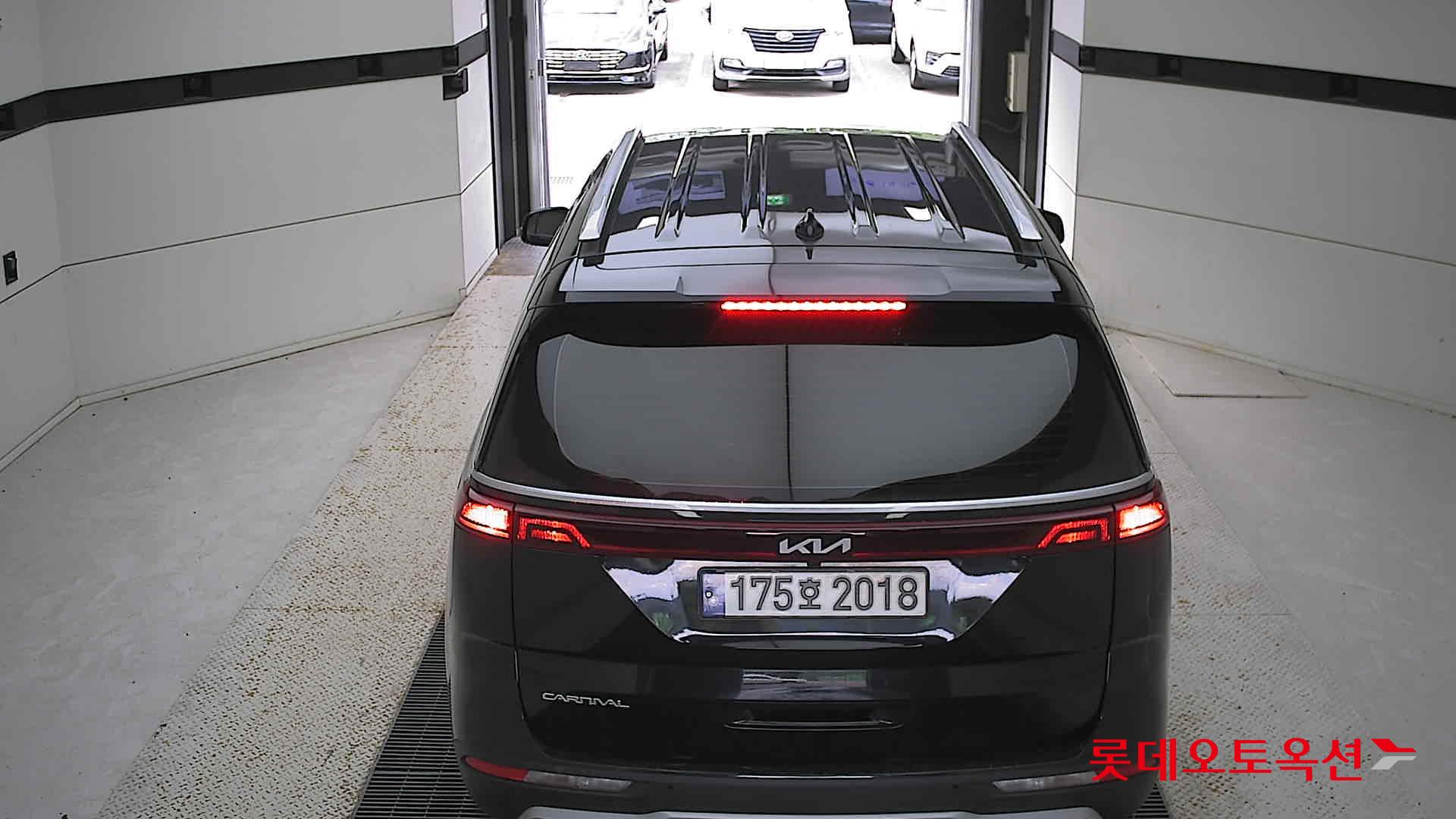Kia Carnival 2023 Aurora Black Pearl из Кореи, фото 5