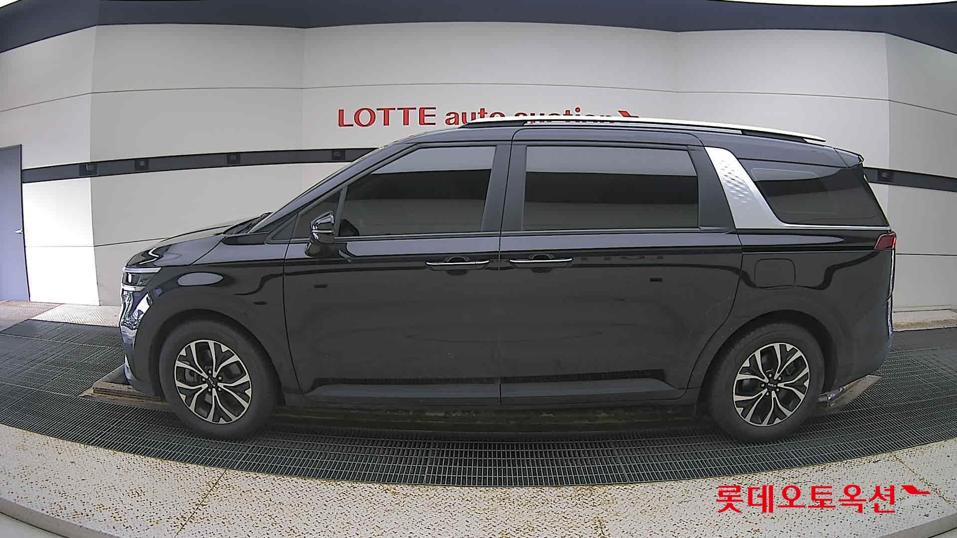 Kia Carnival id 3097970 из Кореи 7