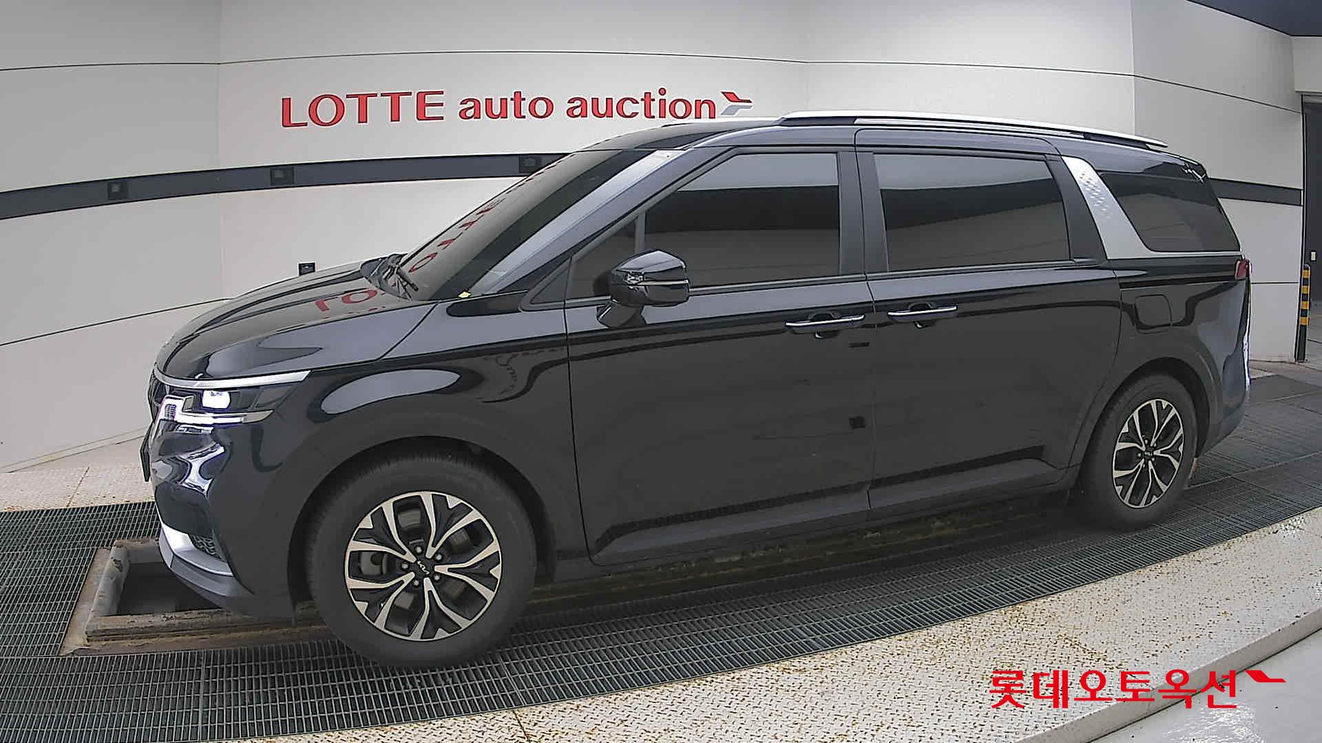 Kia Carnival id 3097970 из Кореи 12