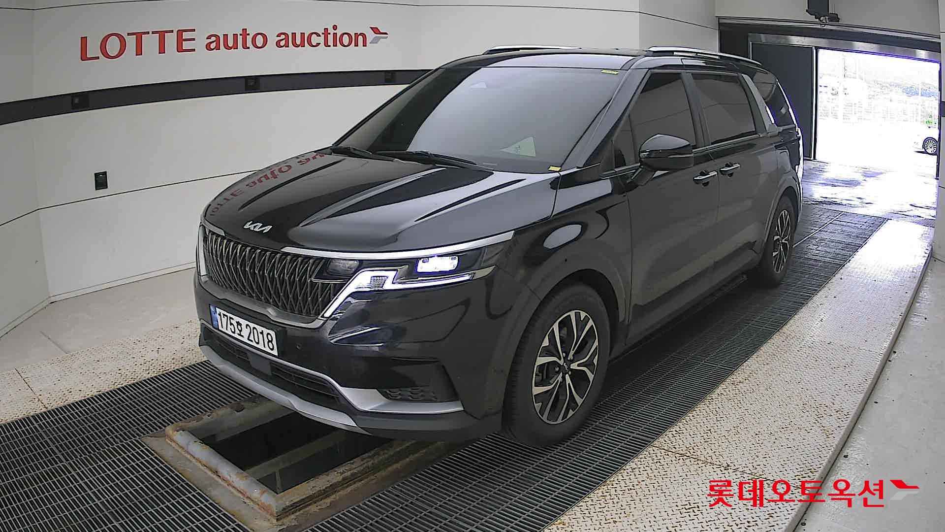 Kia Carnival id 3097970 из Кореи 14