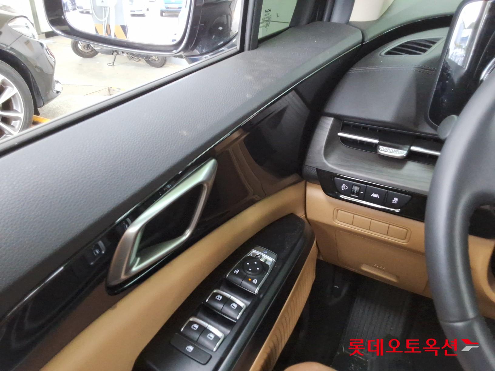 Kia Carnival id 3097970 из Кореи 28