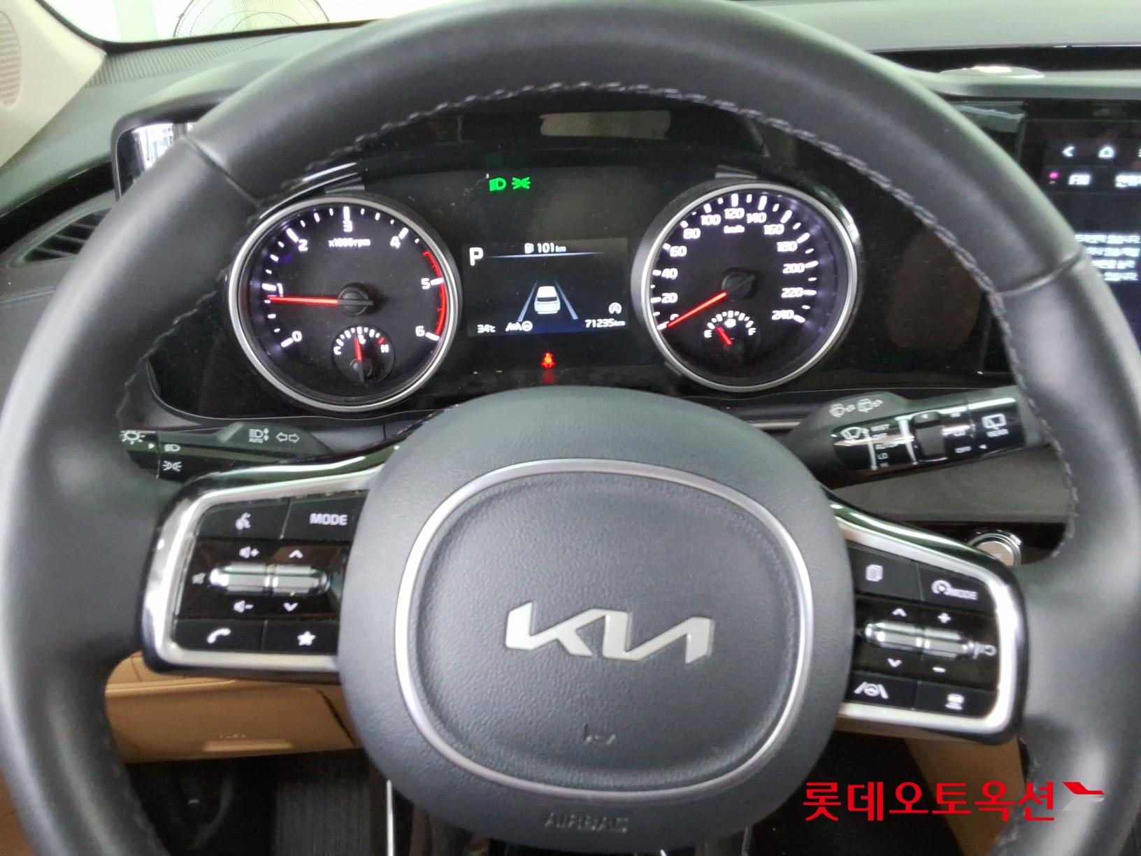 Kia Carnival id 3097970 из Кореи 29