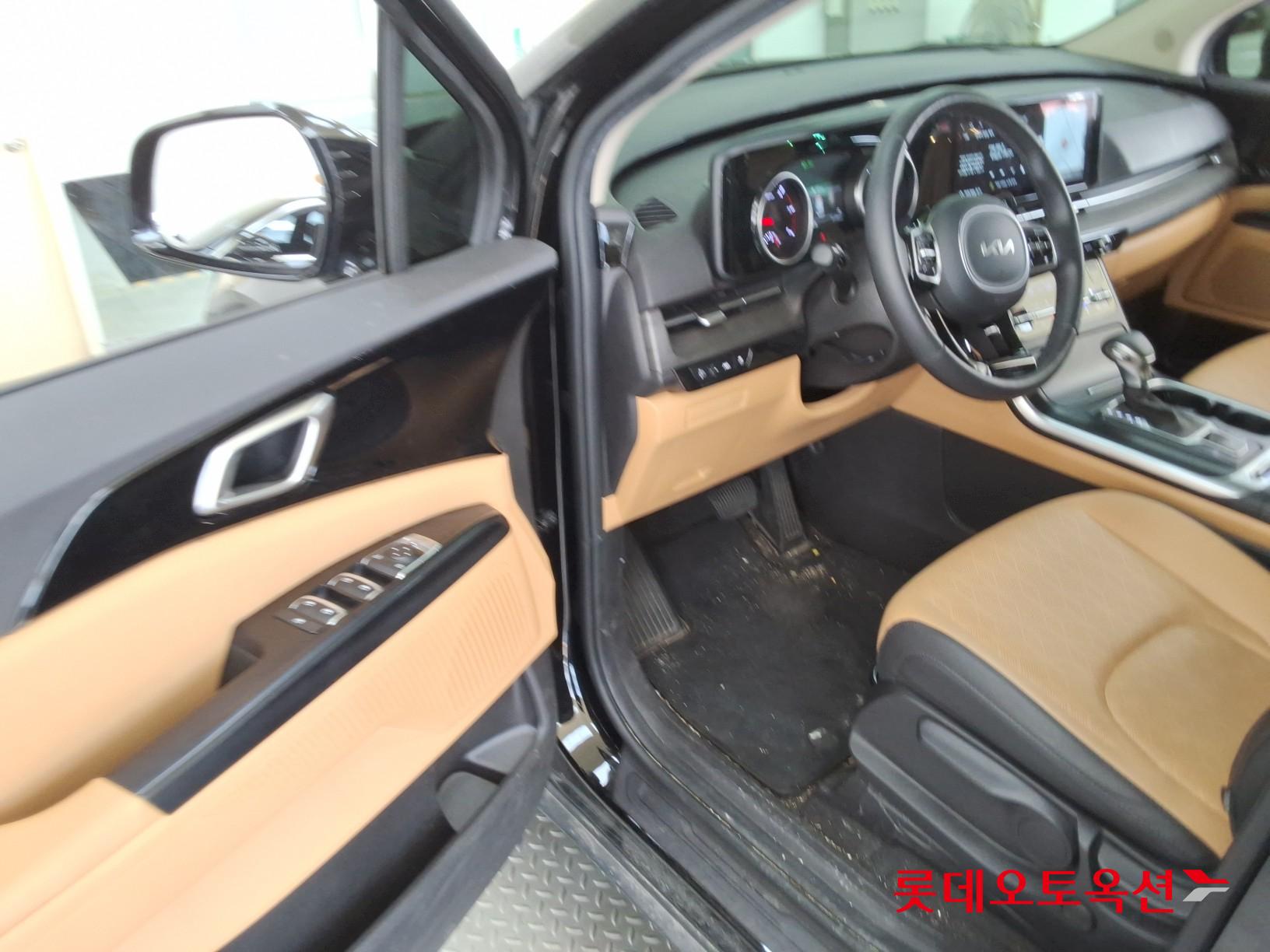 Kia Carnival id 3097970 из Кореи 35