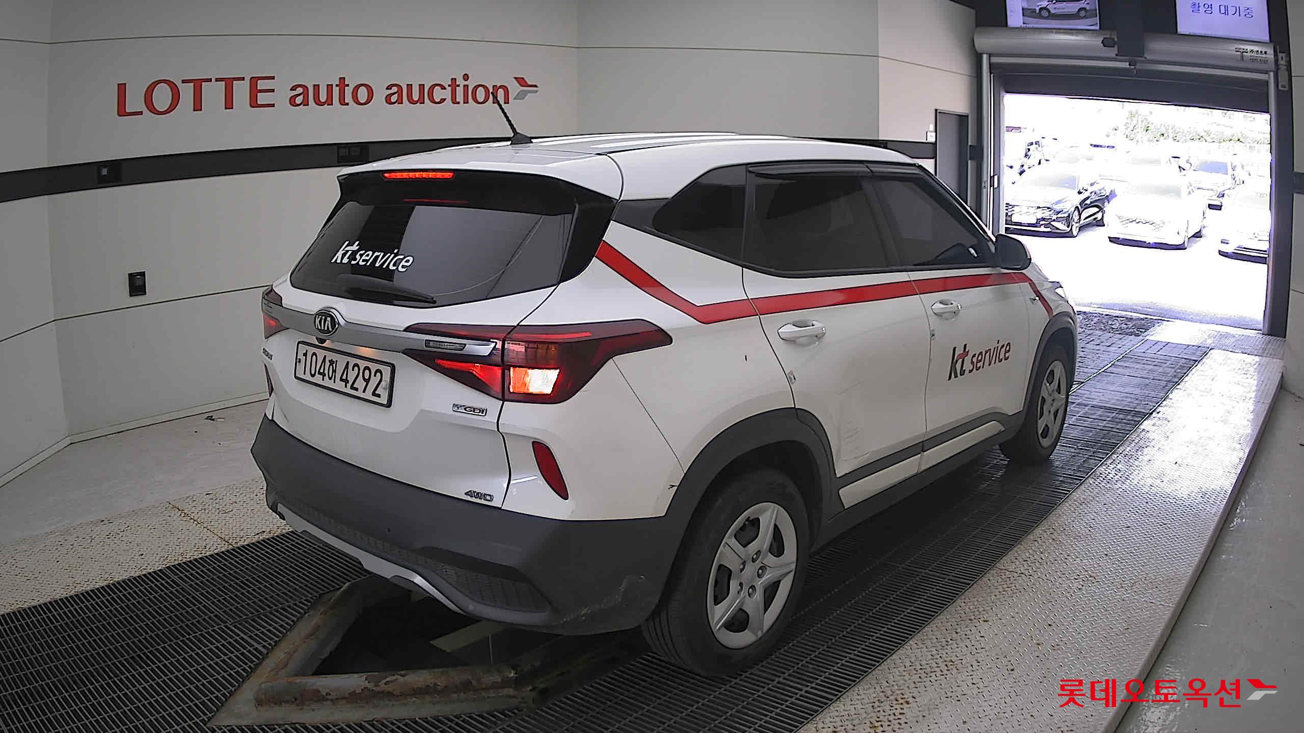 Kia Seltos 2020 Snow White Pearl из Кореи, фото 4