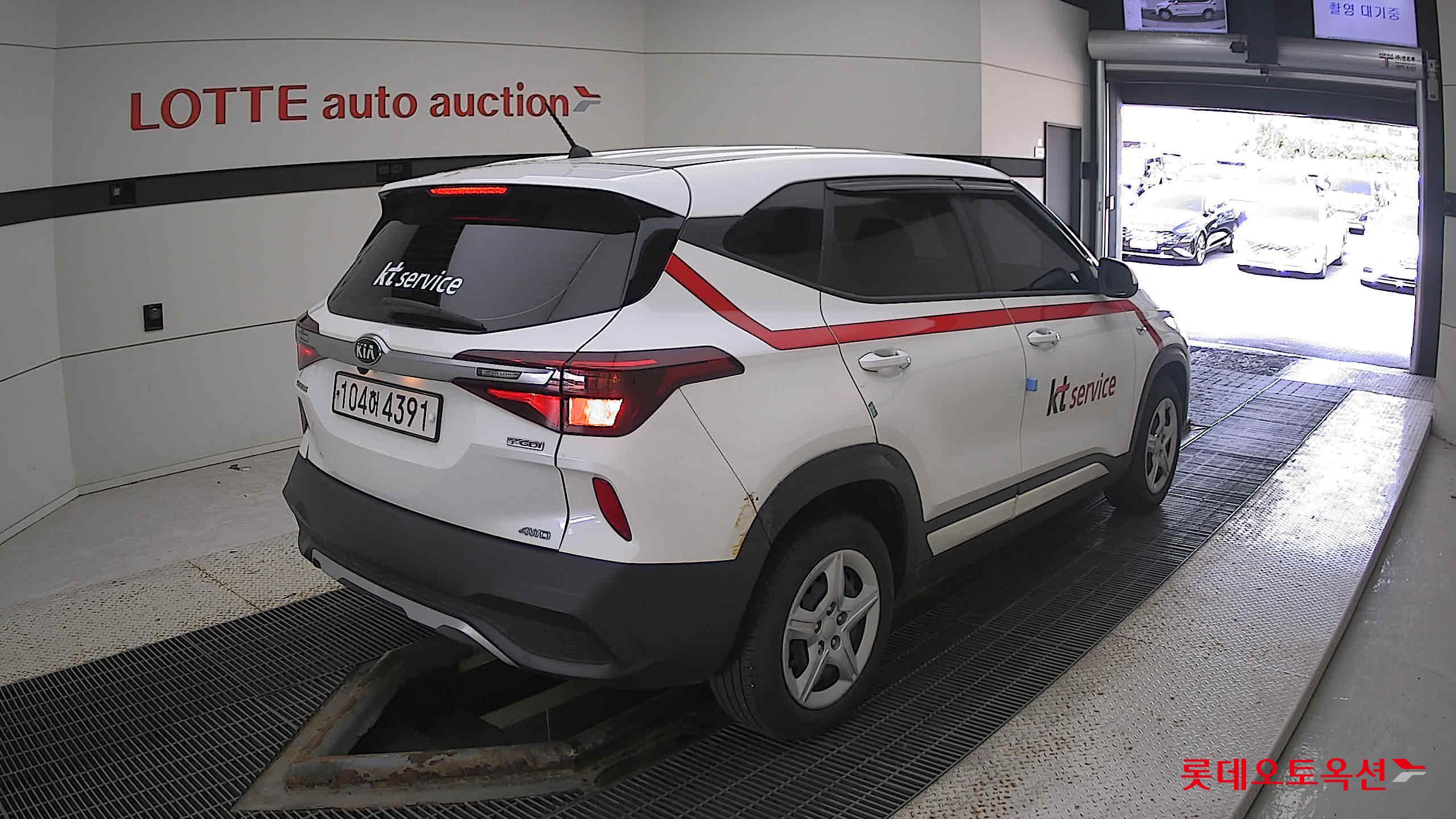 Kia Seltos 2020 Snow White Pearl из Кореи, фото 4