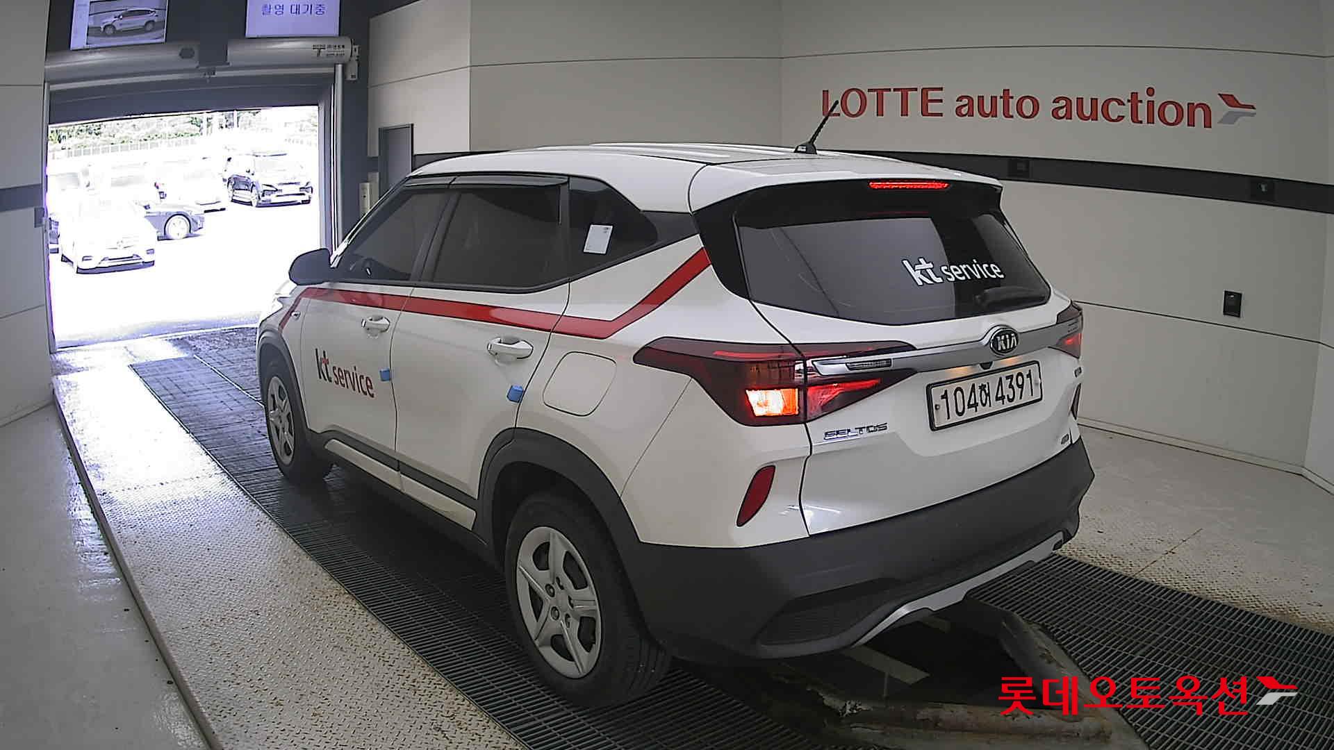 Kia Seltos 2020 Snow White Pearl из Кореи, фото 6