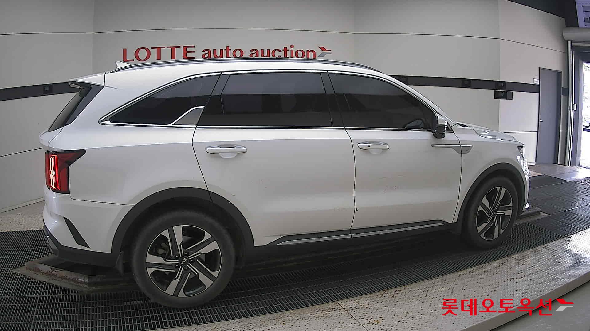 Kia Sorento Hybrid id 3097987 из Кореи 18