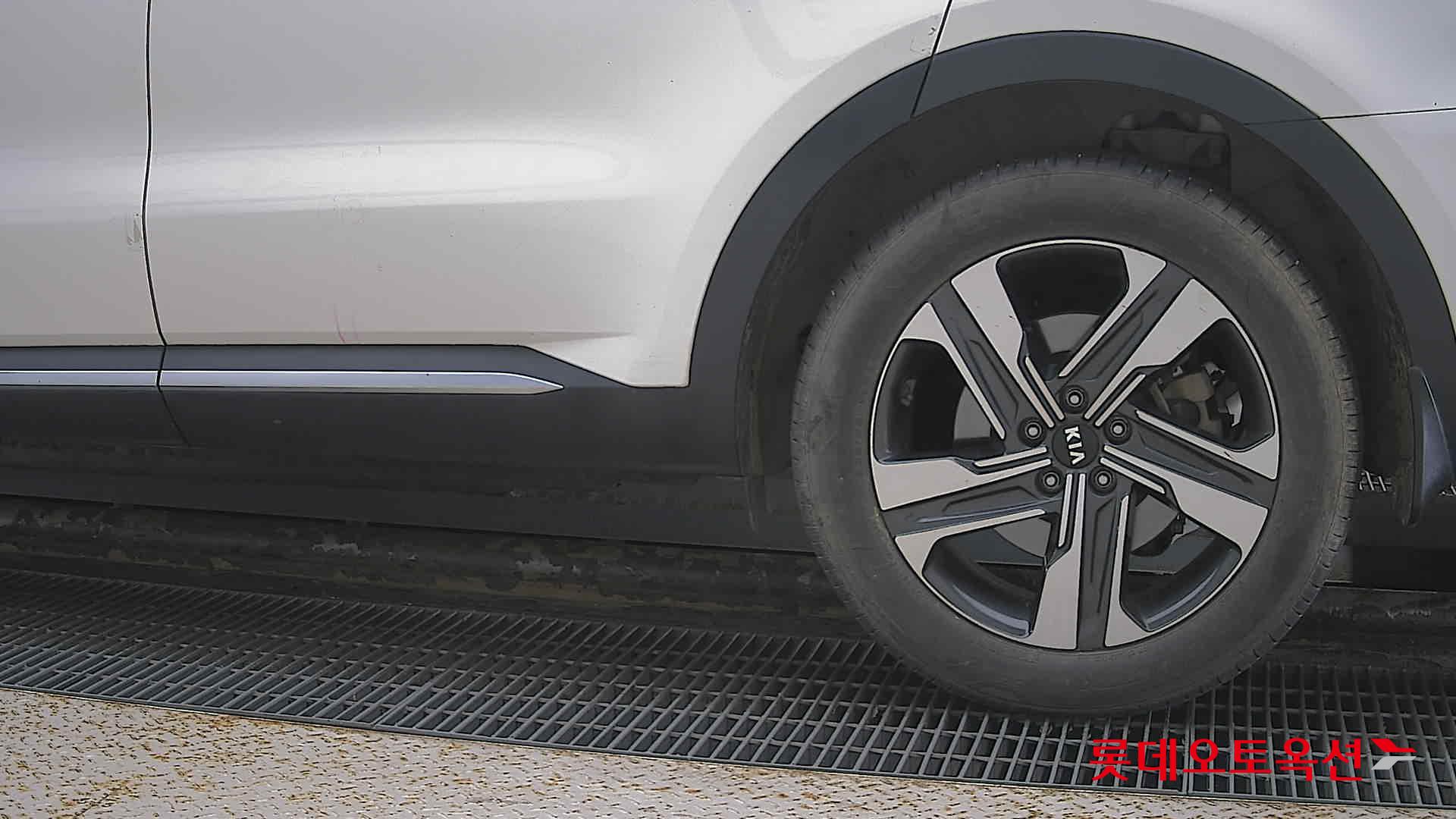 Kia Sorento Hybrid id 3097987 из Кореи 22