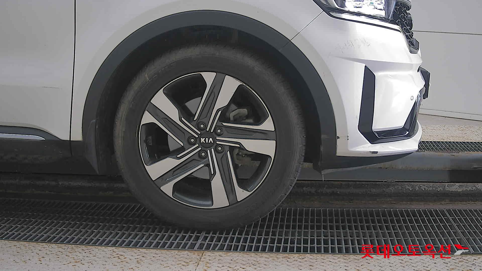 Kia Sorento Hybrid id 3097987 из Кореи 23