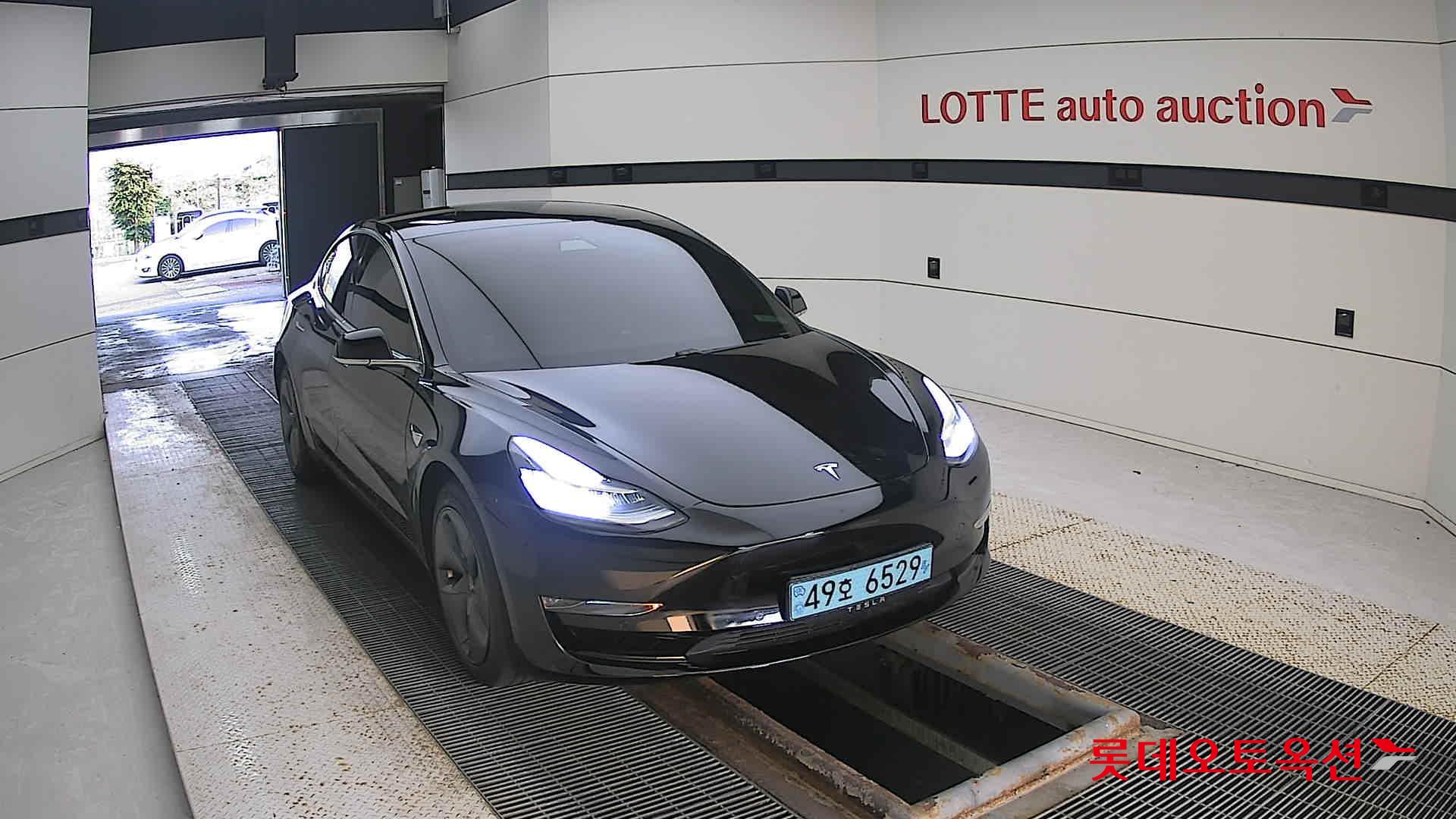 تسلا MODEL 3