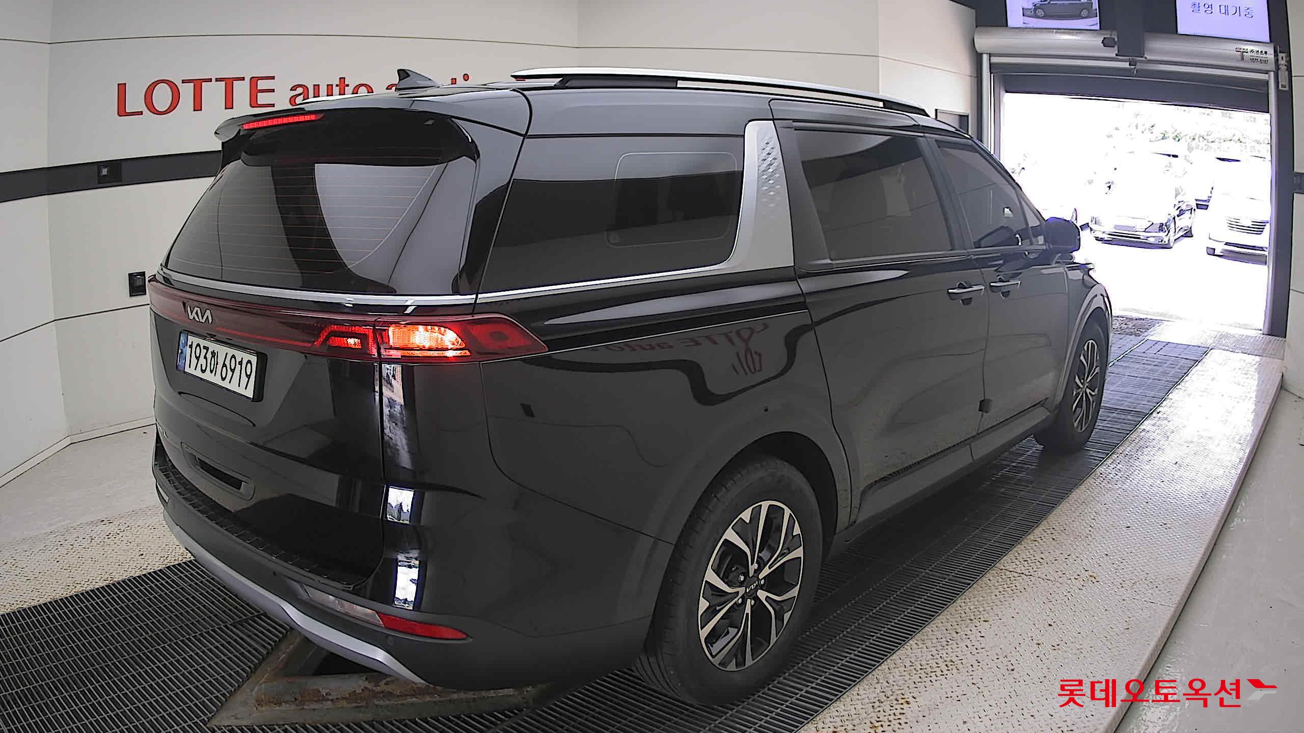 Kia Carnival 2022 Aurora Black Pearl из Кореи, фото 4