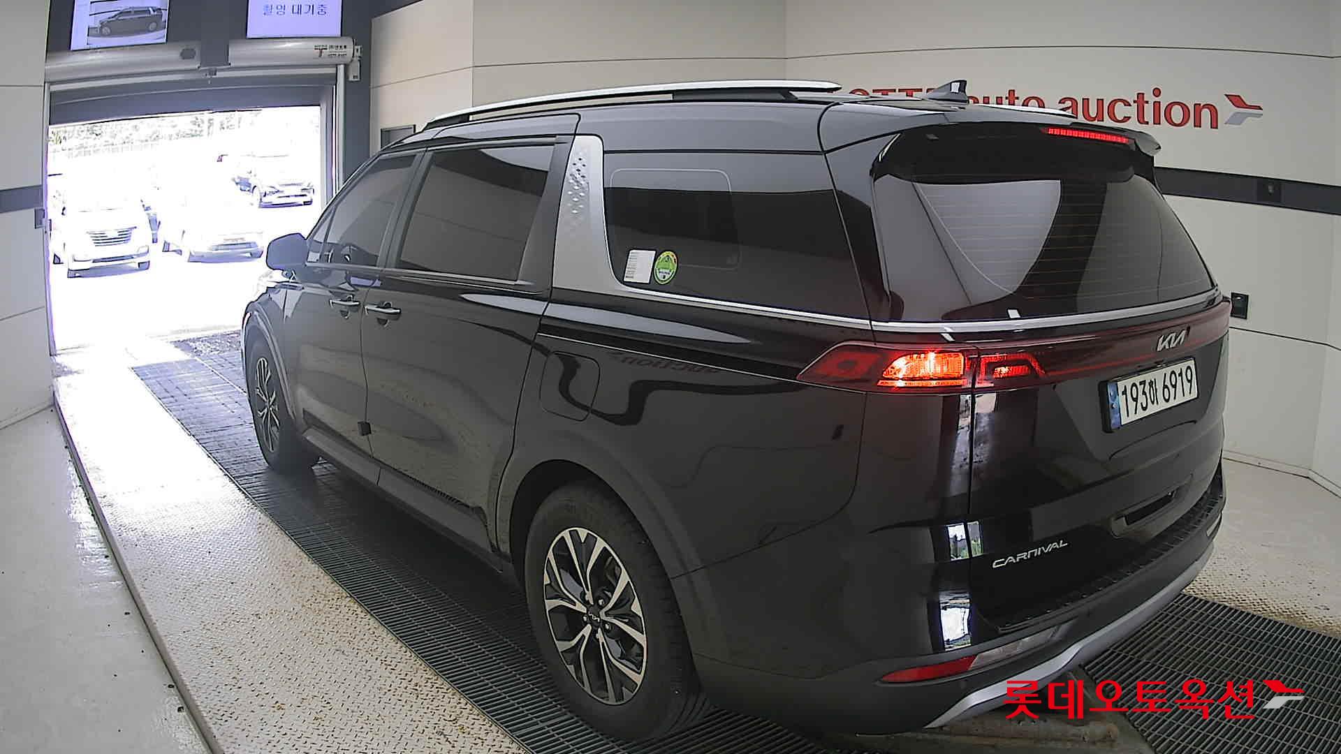 Kia Carnival 2022 Aurora Black Pearl из Кореи, фото 6