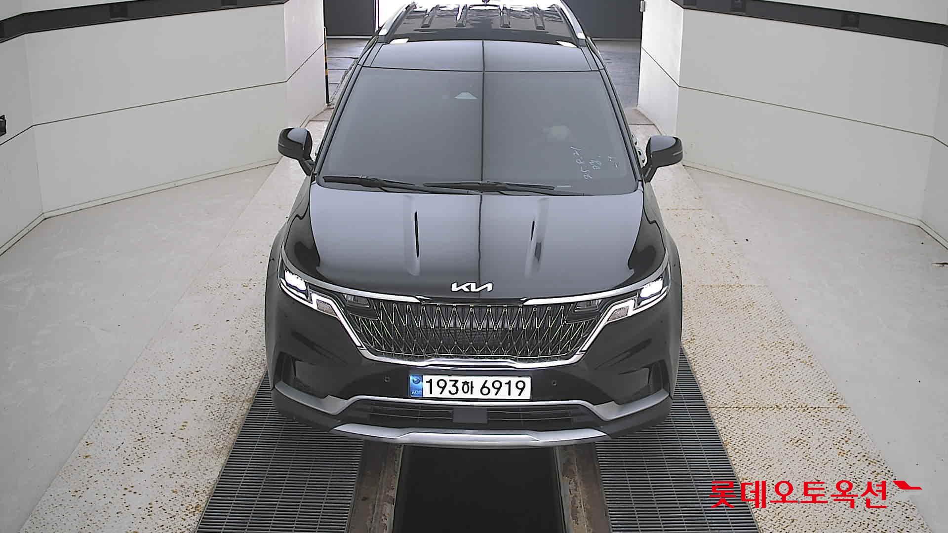 Kia Carnival id 3097980 из Кореи 8