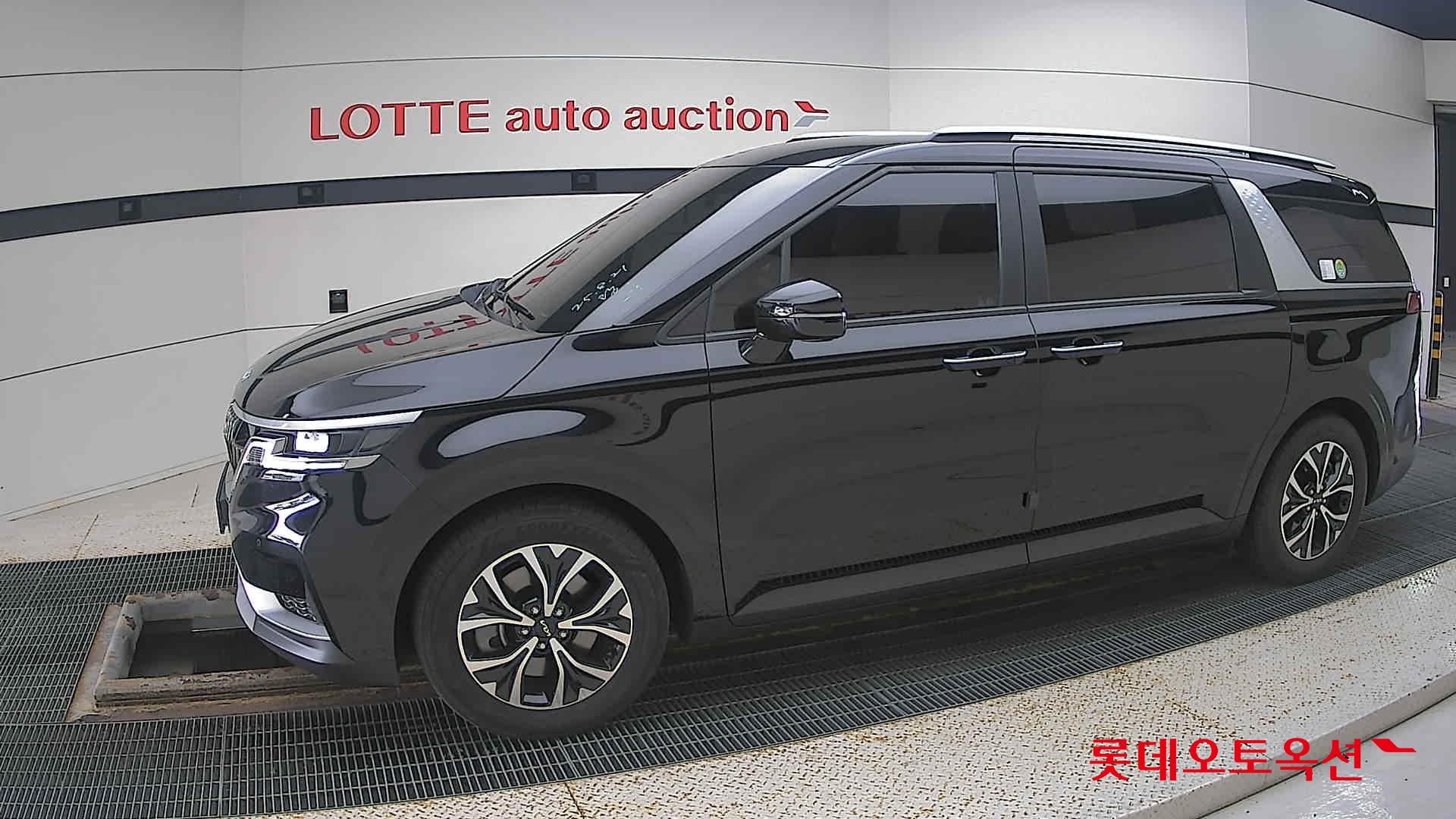 Kia Carnival id 3097980 из Кореи 12