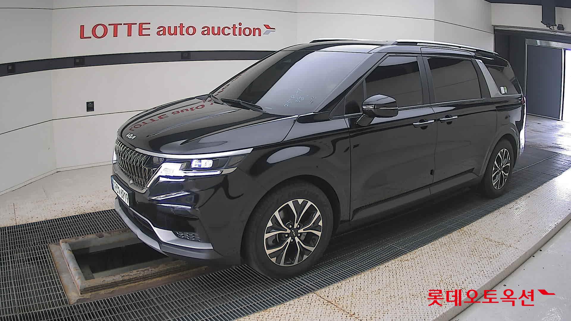 Kia Carnival id 3097980 из Кореи 13