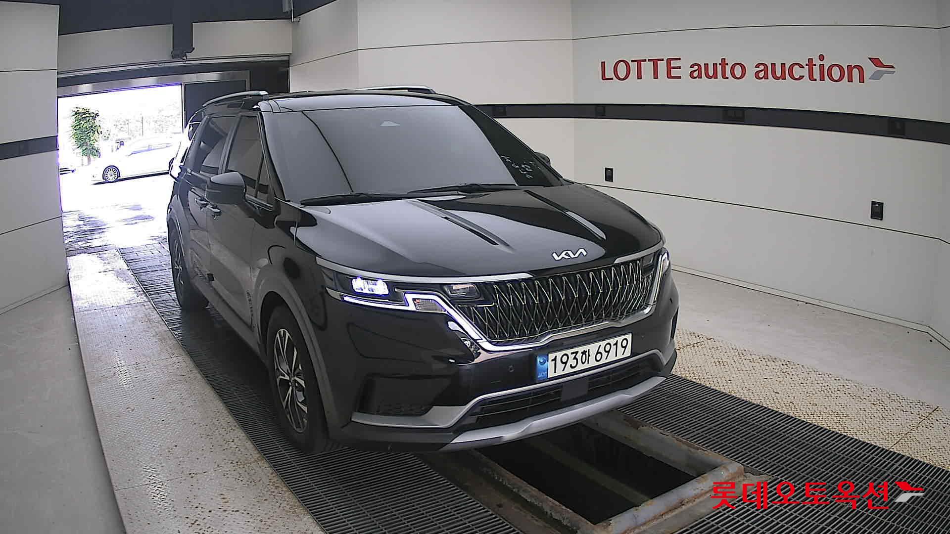 Kia Carnival id 3097980 из Кореи 15