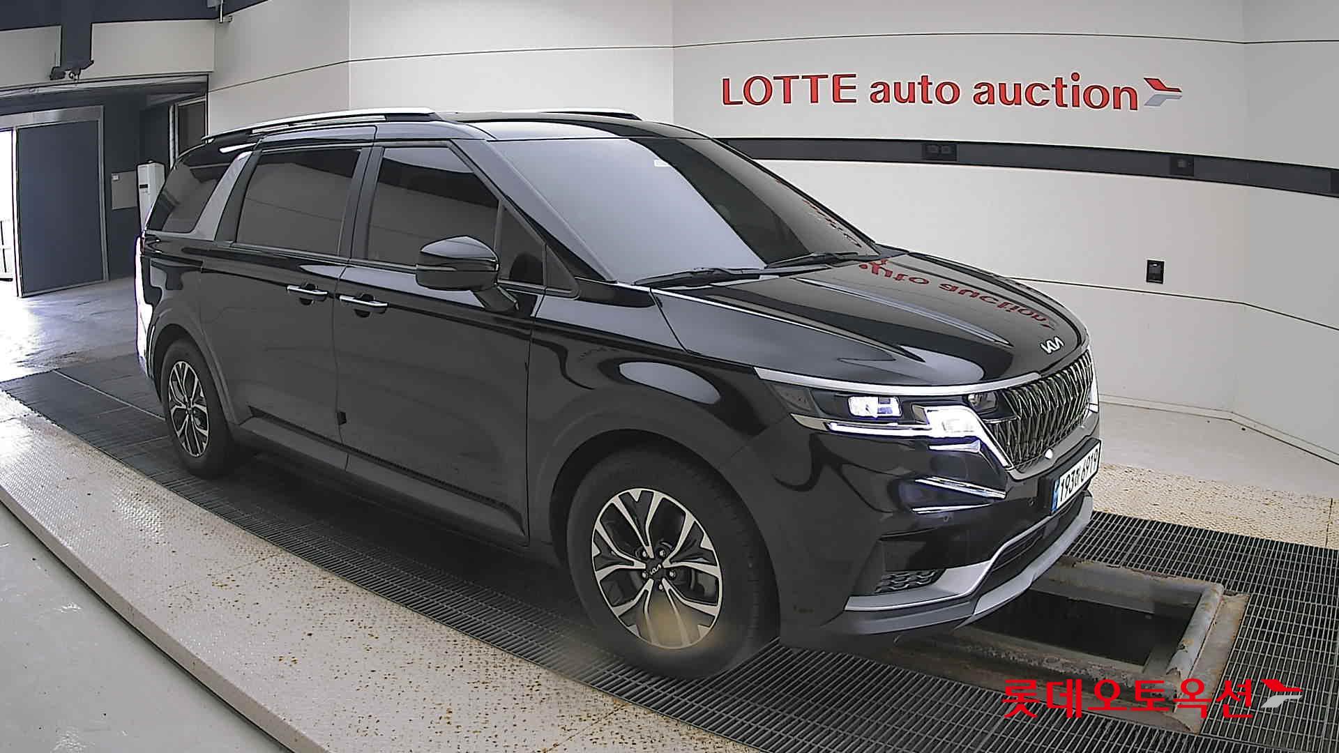 Kia Carnival id 3097980 из Кореи 16