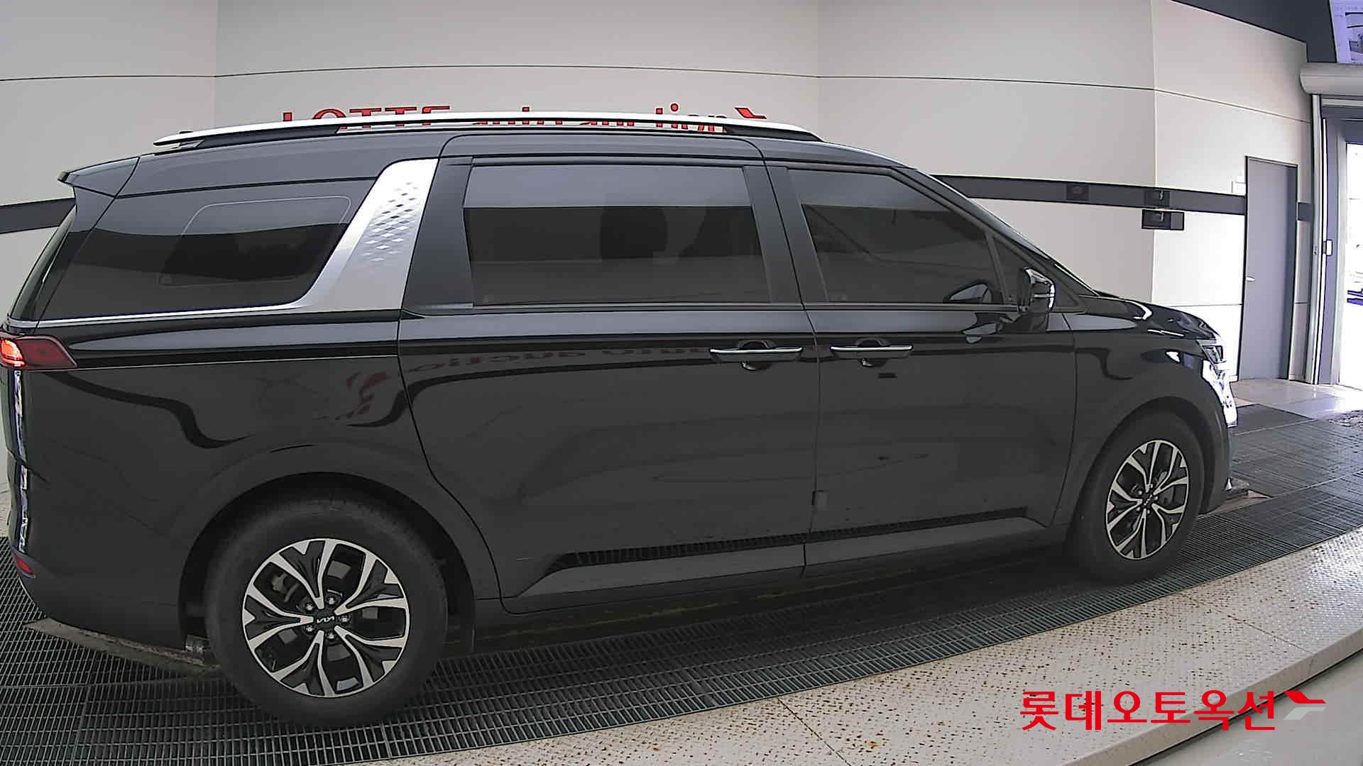 Kia Carnival id 3097980 из Кореи 18