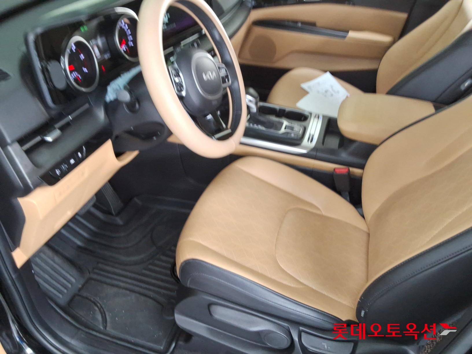 Kia Carnival id 3097980 из Кореи 35