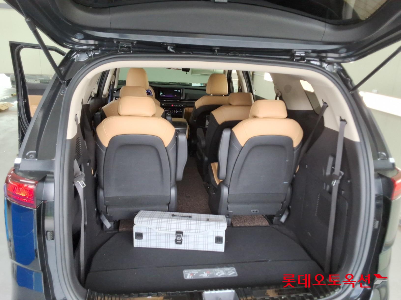 Kia Carnival id 3097980 из Кореи 37