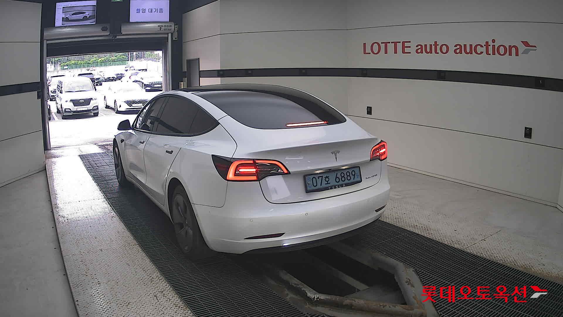 تسلا MODEL 3