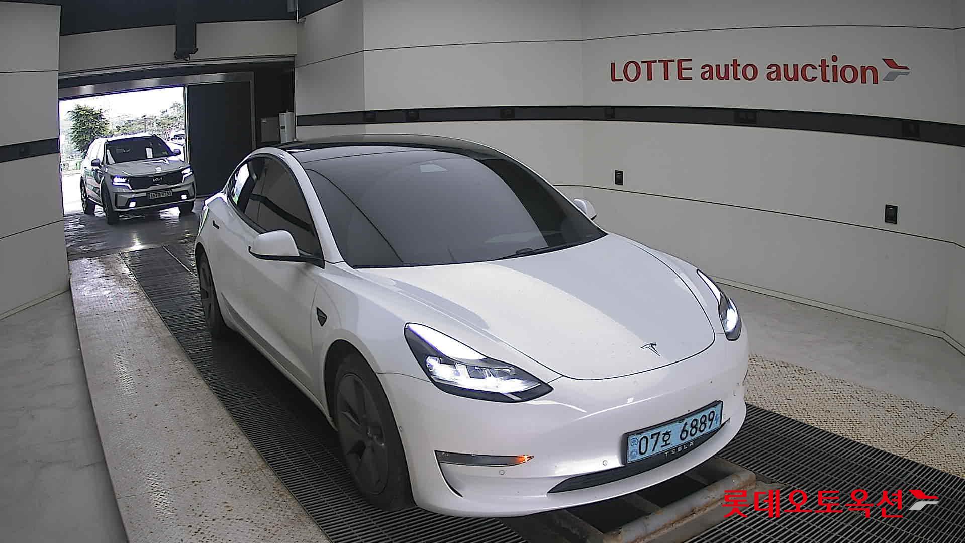 تسلا MODEL 3