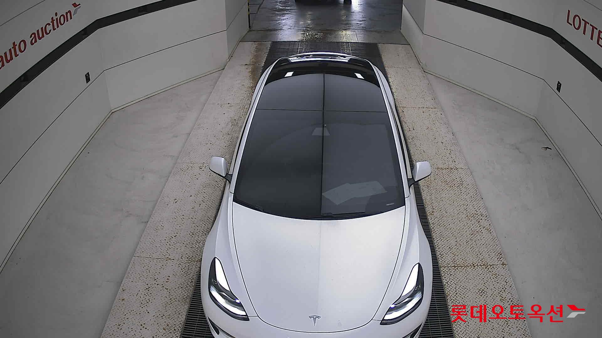 تسلا MODEL 3