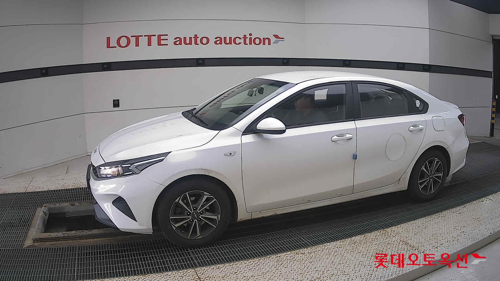 Kia K3 id 3097975 из Кореи 12