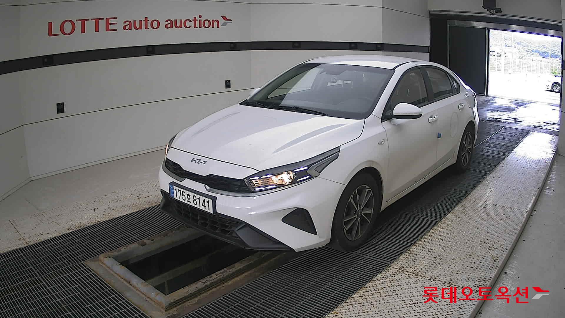 Kia K3 id 3097975 из Кореи 14