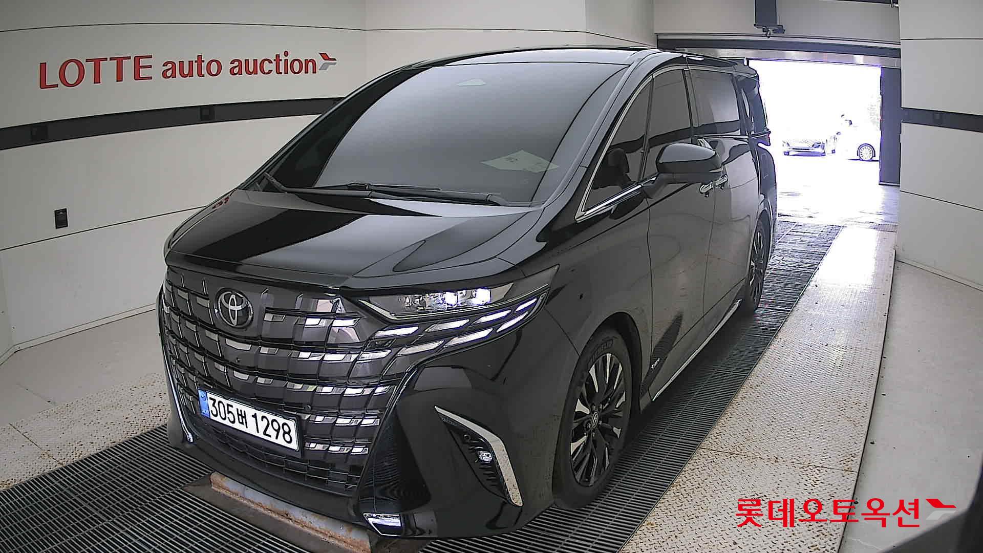 Toyota Toyota Alphard Hybrid 2024 Черный из Кореи
