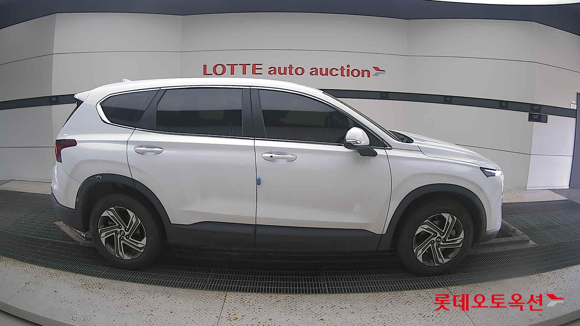 Hyundai Santa Fe 2021 Белый из Кореи, фото 3