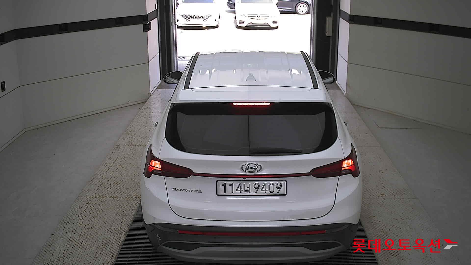 Hyundai Santa Fe 2021 Белый из Кореи, фото 5