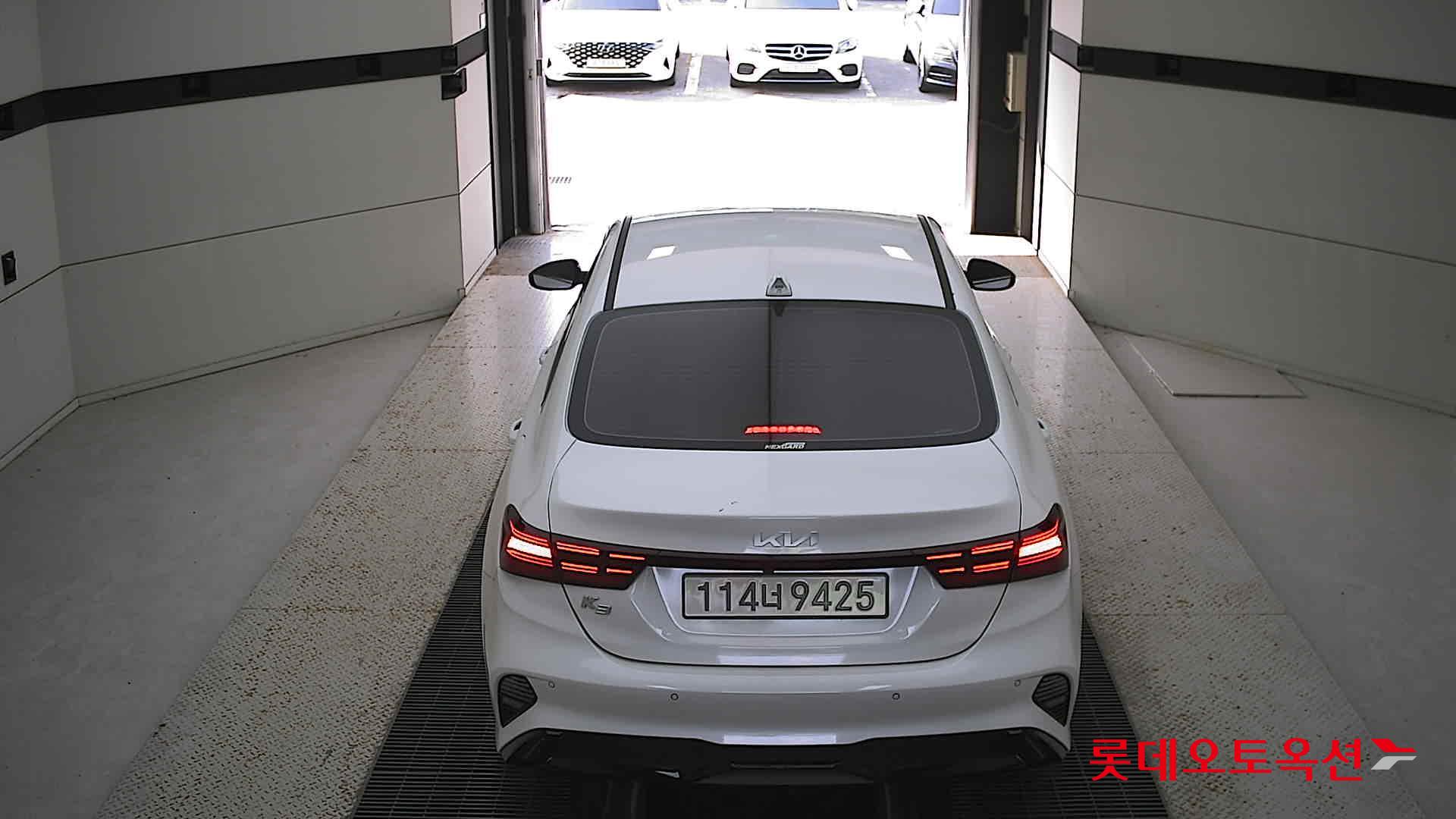 Kia K3 2022 Белый из Кореи, фото 5