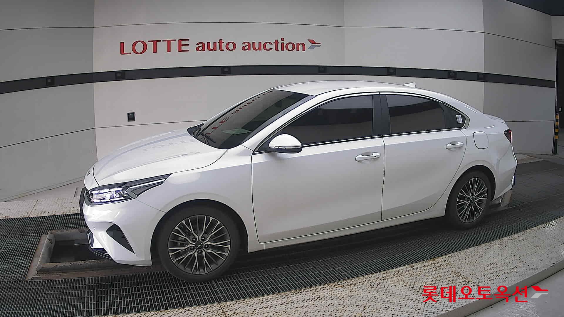 Kia K3 id 3057639 из Кореи 12