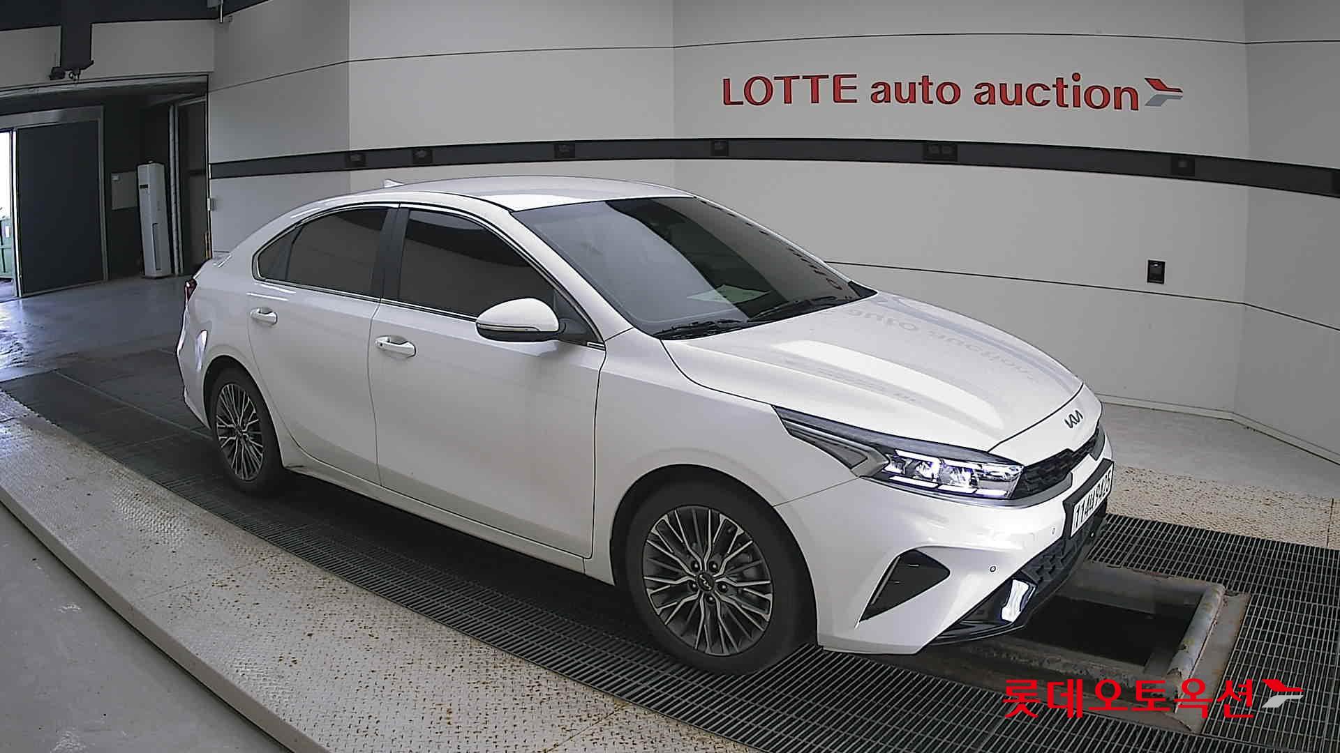 Kia K3 id 3057639 из Кореи 16