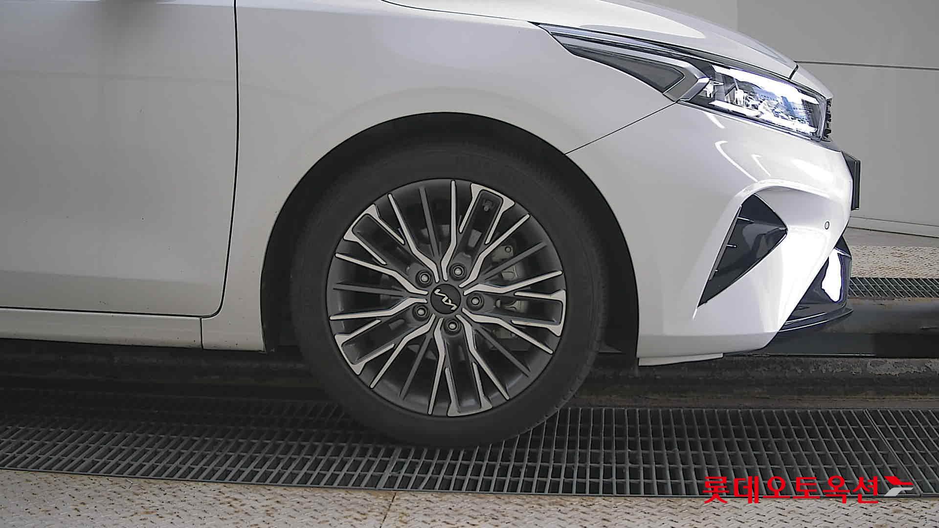 Kia K3 id 3057639 из Кореи 23